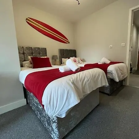 Fabulous Flat Near Fistral