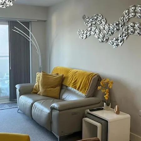 Fabulous Flat Near Fistral Apartment Newquay (Cornwall)