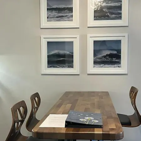 Fabulous Flat Near Fistral Apartment